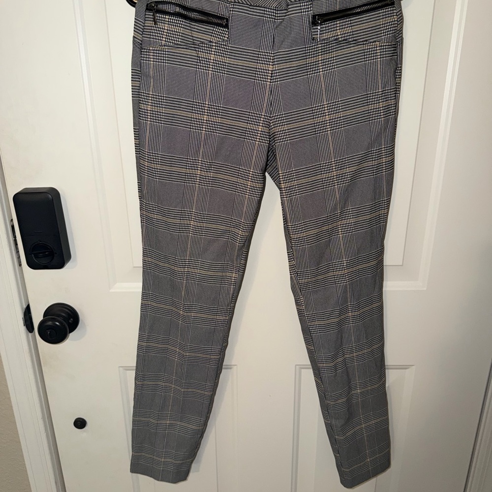 Kohl's Women's Gray Plaid Ankle Pants